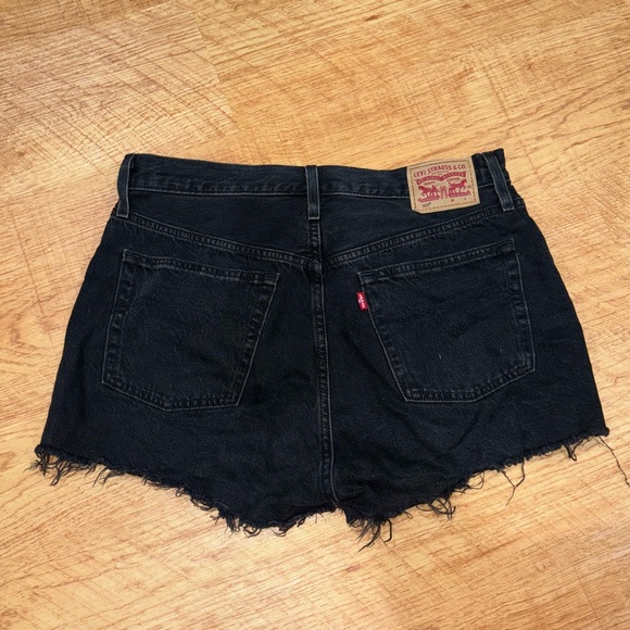 Black high waist 501 levi shorts - Picture 2 of 4